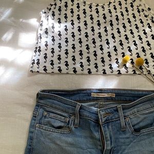 Cropped Levi’s Straight Leg Jeans with a Raw Hem